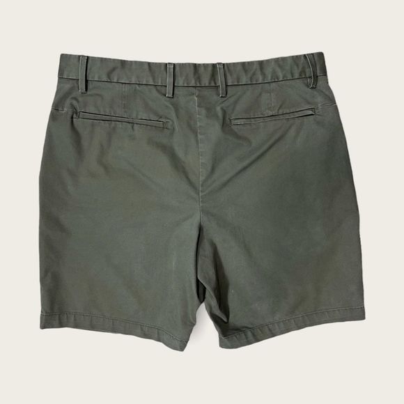 BANANA REPUBLIC AIDEN SHORT - Picture 4 of 8